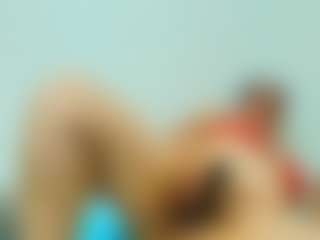 Live cam show with GirlAmada - Living Room on Mixed Magazine Live
