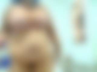 GirlAmada's Live Sex Cam Show