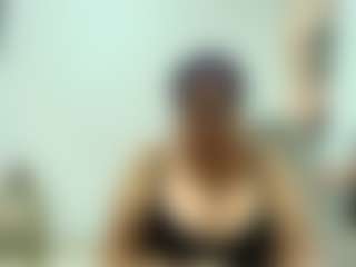 Live cam show with GirlAmada - Bedroom Mature on nudelive.tv