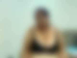 Live cam show with GirlAmada - Granny Big Tits on Camsoda