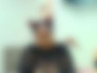 Live cam show with GirlAmada - Dildo Or Vibrator Granny on Nude Chat * 1 On 1 Webcam Sex * Live Cam Show