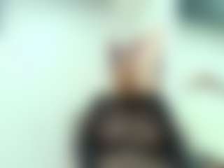 Live cam show with GirlAmada - Granny on livesuperchat.net