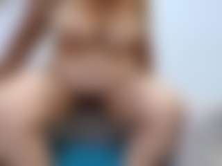 GirlAmada's Live Sex Cam Show