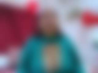 Live cam show with GirlAmada - Living Room on Camsoda