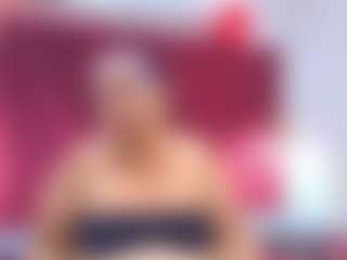 Live cam show with GirlAmada - Granny MILF on camtv