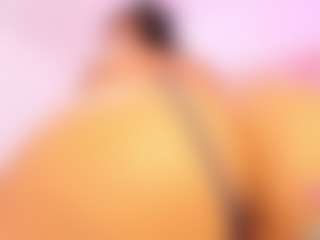 Live cam show with Mariana Santos - Spankass on chickslive.net