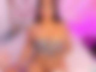 Live cam show with Mariana Santos - Solo on Uber Horny