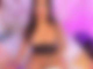 Live cam show with Mariana Santos - Ebony Squirt on CamClone