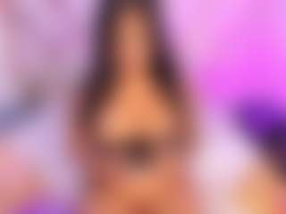 Live-Cam-Show mit Mariana Santos - Control auf Camsoda