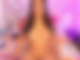 Live cam show with Mariana Santos - BBW Ebony on CamClone