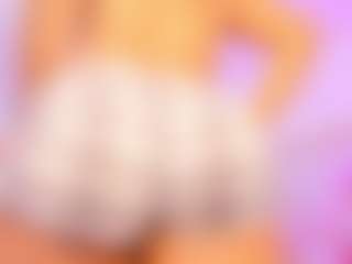 Live cam show with Mariana Santos - Moaning on Camsoda