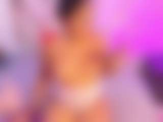 Live cam show with Mariana Santos - Ebony Teen (18+) on Camsoda