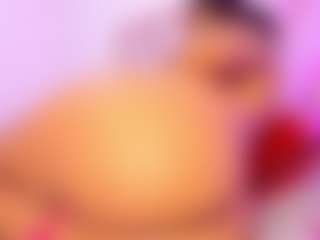 Live cam show with Mariana Santos - Camel Toe on Camsoda