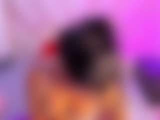 Live cam show with Mariana Santos - Oil on Camsoda