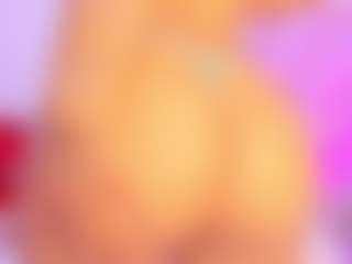 Live cam show with Mariana Santos - Black Blowjob on Camsoda | colombia