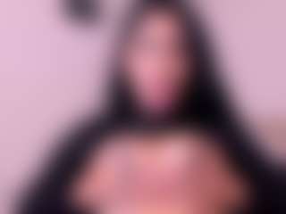 Mia Quevedo's Live Sex Cam Show