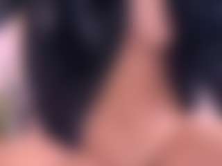 Live cam show with Mia Quevedo - Average on Camsoda