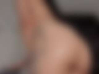 Live cam show with Aly Roses - Dildo Or Vibrator on livesuperchat.net