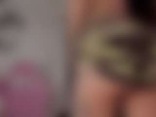 Aly Roses's Live Sex Cam Show