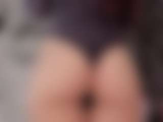 Live cam show with Aly Roses - Butt Plug on Camsoda