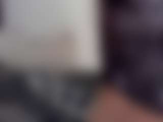 Live cam show with Aly Roses - Smoke on Camsoda