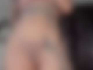 Live cam show with Aly Roses - Skinny on nudelive.tv
