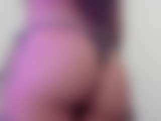 Live cam show with Aly Roses - Hairy Pussy on UwU Esports