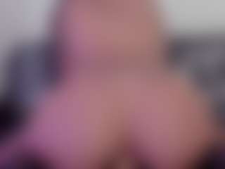 Live cam show with Aly Roses - Asshole on live.xbliss.ai