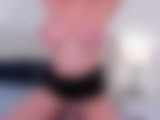 candyxtreo's Live Sex Cam Show