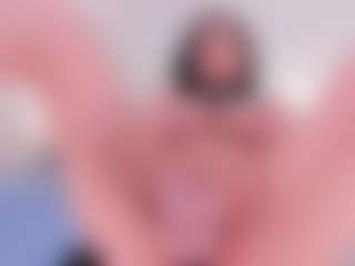 Live cam show with candyxtreo - Deepthroat on Camsoda