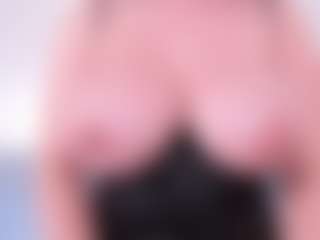 candyxtreo's Live Sex Cam Show