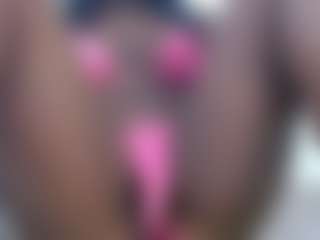 Live cam show with pinkrosaaa - Brown Eyes Black on intimatelivegirls.com