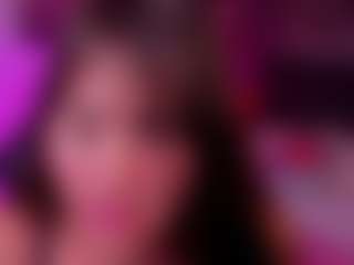 Live cam show with Sophia-rincon - Natural on hrnylive.com