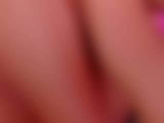 Live cam show with Sophia-rincon - White Lovense on x69.live | colombia
