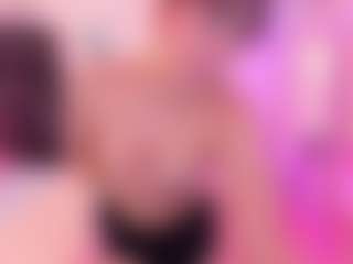 Live cam show with Sophia-rincon - Bedroom on StripNow