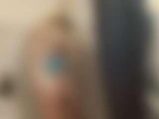 CrazyZoey's Live Sex Cam Show