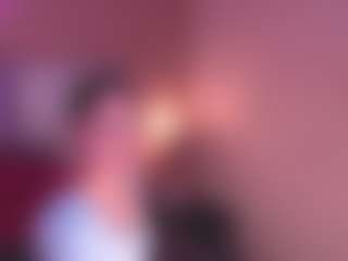 Live cam show with CelesteFord - Dp on Milfs Live