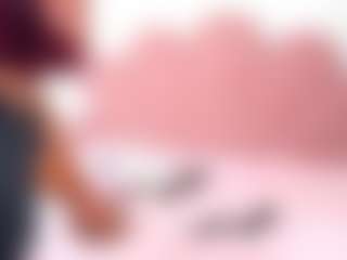 Live cam show with Big Ass candy - Anal Curvy on camtv