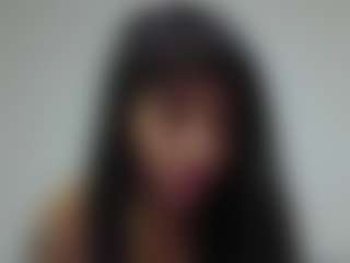 Live cam show with YazminRoyal - Solo on madthumbs