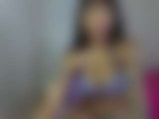 YazminRoyal's Live Sex Cam Show