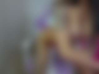 Live cam show with YazminRoyal - Bedroom on Milfs Live