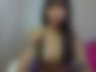 YazminRoyal's Live Sex Cam Show