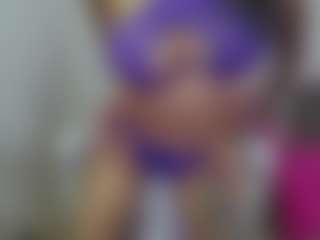YazminRoyal's Live Sex Cam Show