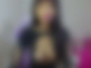 YazminRoyal's Live Sex Cam Show