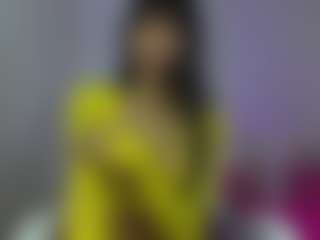 YazminRoyal's Live Sex Cam Show