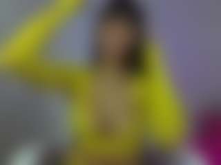 YazminRoyal's Live Sex Cam Show
