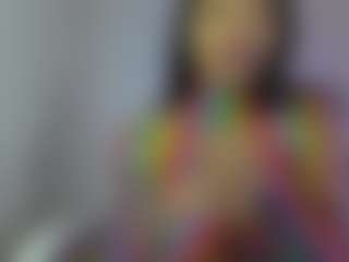 Live cam show with YazminRoyal - Brown Eyes MILF on Instabang