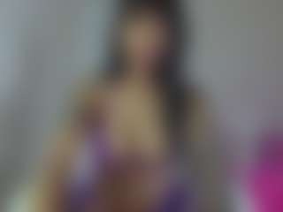 YazminRoyal's Live Sex Cam Show