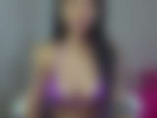Live cam show with YazminRoyal - Squirt MILF on madthumbs