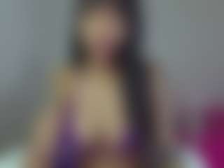 YazminRoyal's Live Sex Cam Show